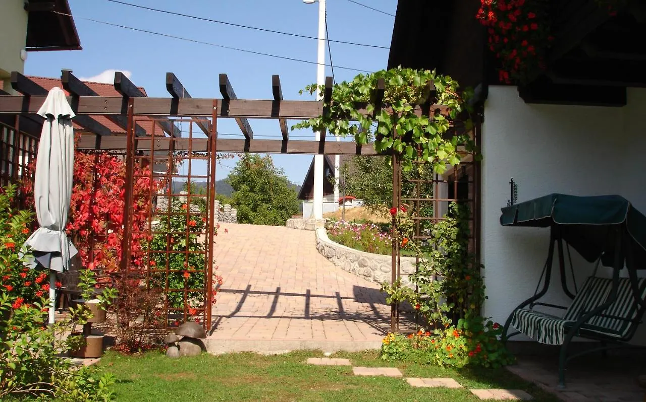 Apartman Ksenija Delnice Appartamento